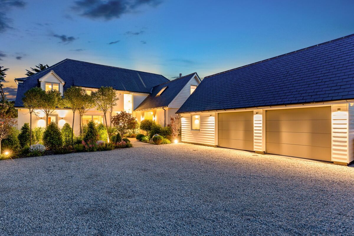 house for sale in Gorse Avenue, Kingston Gorse, West Sussex, BN16