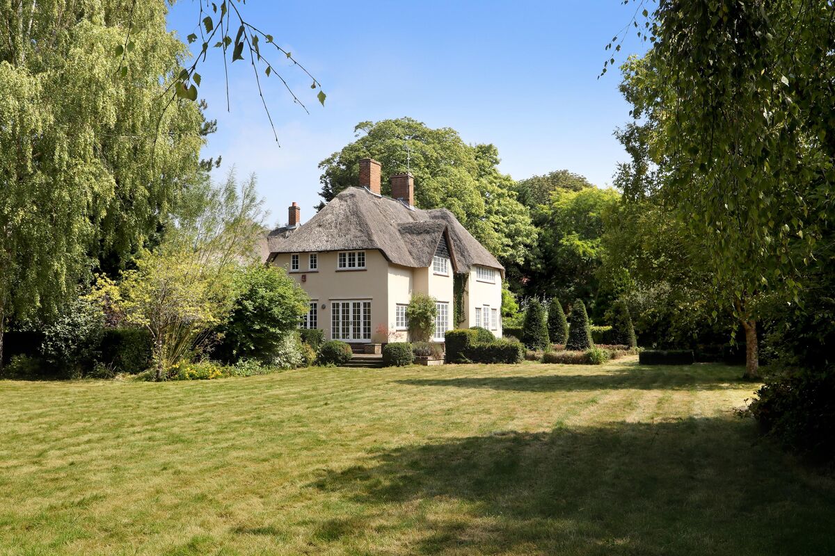 house for sale in Bisham Road, Marlow, Buckinghamshire, SL7 CHO012049312 Knight Frank