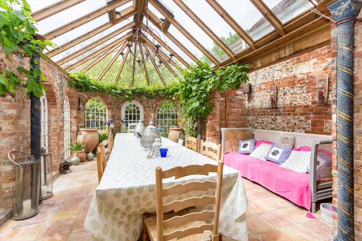 house for sale in Quarley, Andover, Hampshire, SP11 CHO012071390