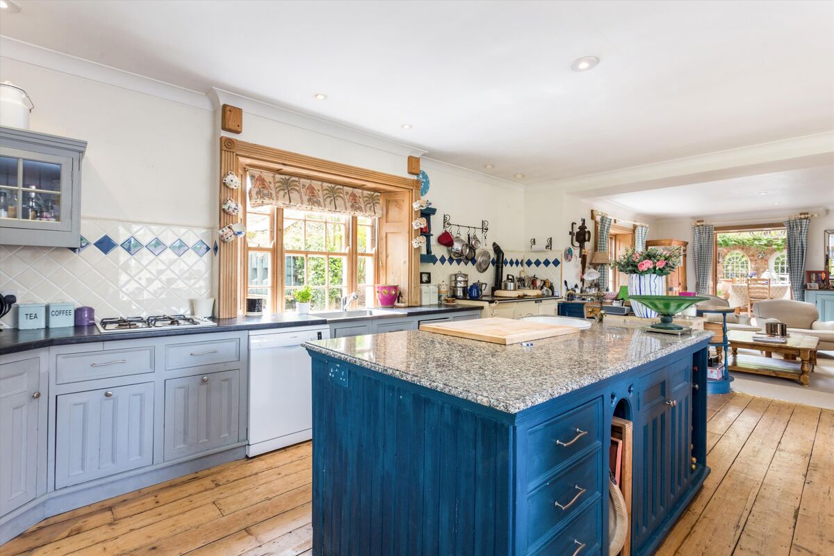 house for sale in Quarley, Andover, Hampshire, SP11 CHO012071390