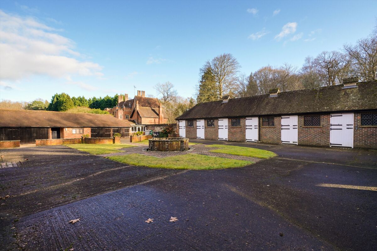 house for sale in London Road, Windlesham, Surrey, GU20 CHO012108652