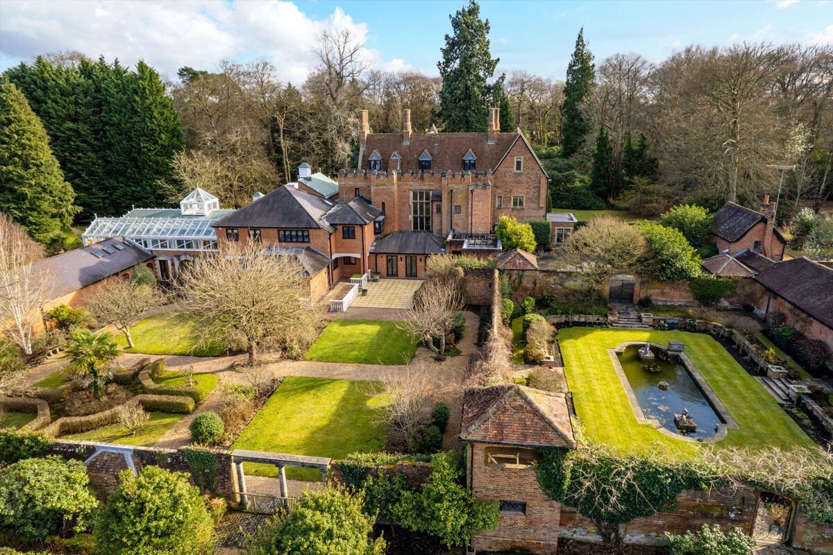 house for sale in London Road, Windlesham, Surrey, GU20 CHO012108652