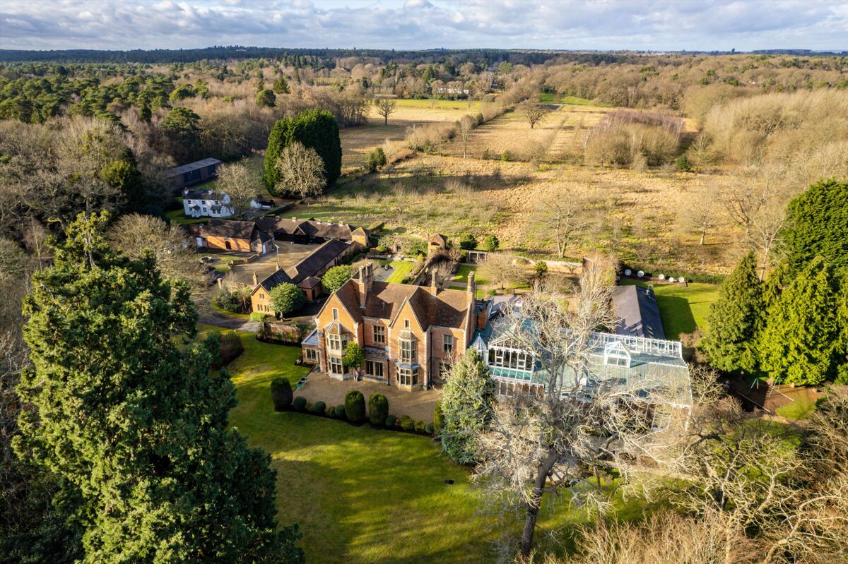 house for sale in London Road, Windlesham, Surrey, GU20 CHO012108652