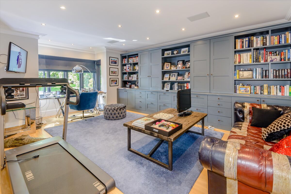 house for sale in Top Park, Gerrards Cross, SL9 CHO012120815 Knight Frank