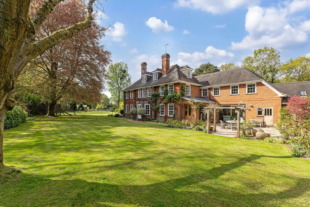 Image of Coopers Hill, Eversley, Hook, Hampshire, RG27