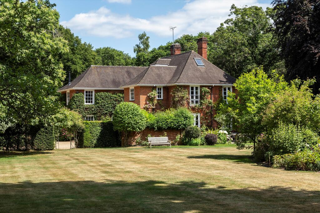 Image of Coopers Hill, Eversley, Hook, Hampshire, RG27