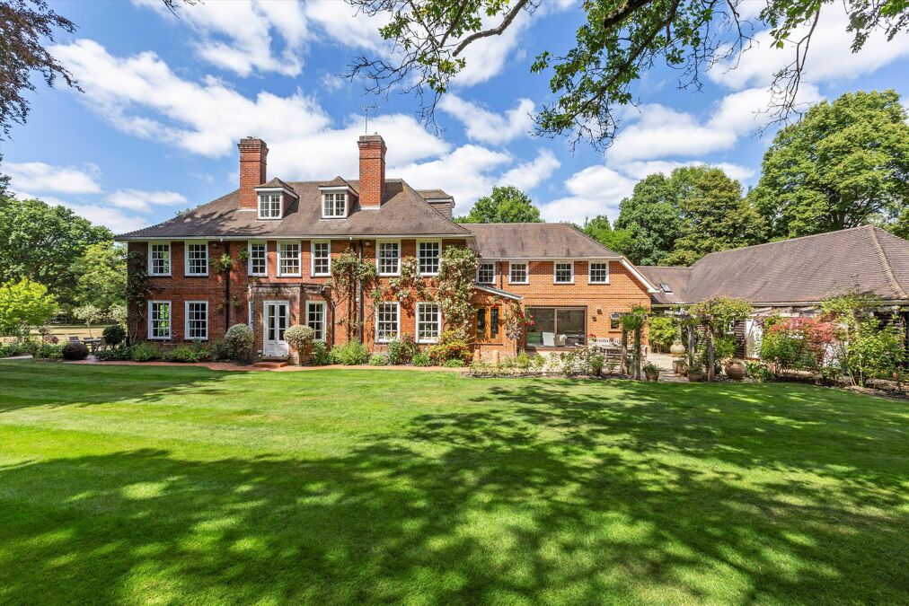 Image of Coopers Hill, Eversley, Hook, Hampshire, RG27