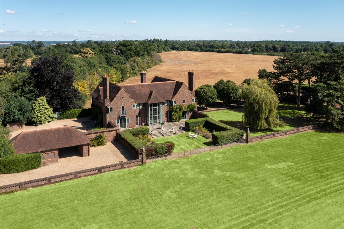 house for sale in Cliveden Road, Taplow, Buckinghamshire, SL6