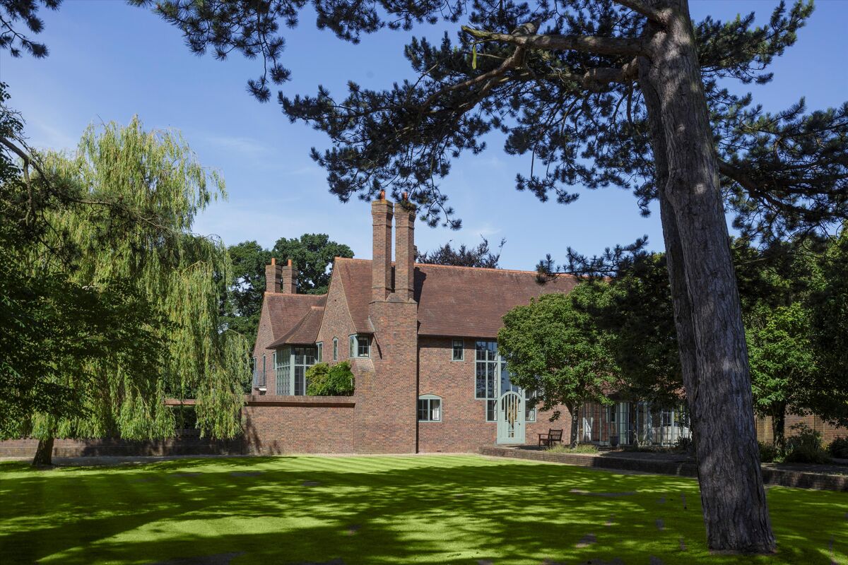 house for sale in Cliveden Road, Taplow, Buckinghamshire, SL6