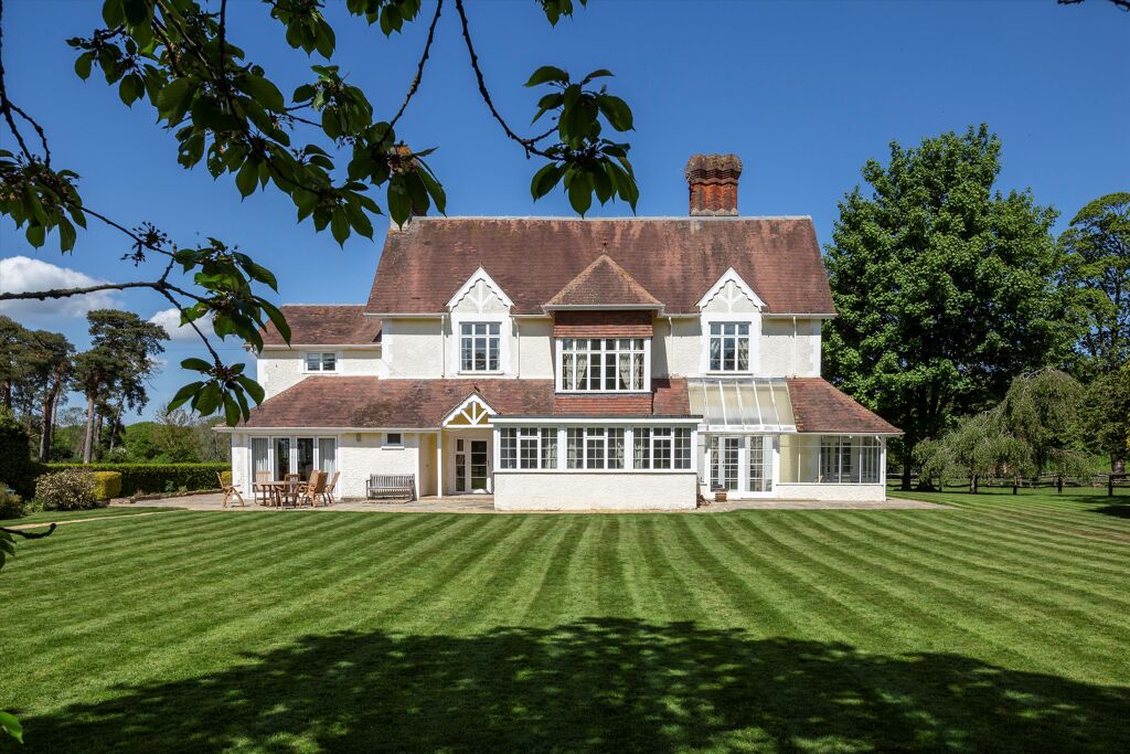 Image of Guildford Road, Broadbridge Heath, Horsham, West Sussex, RH12