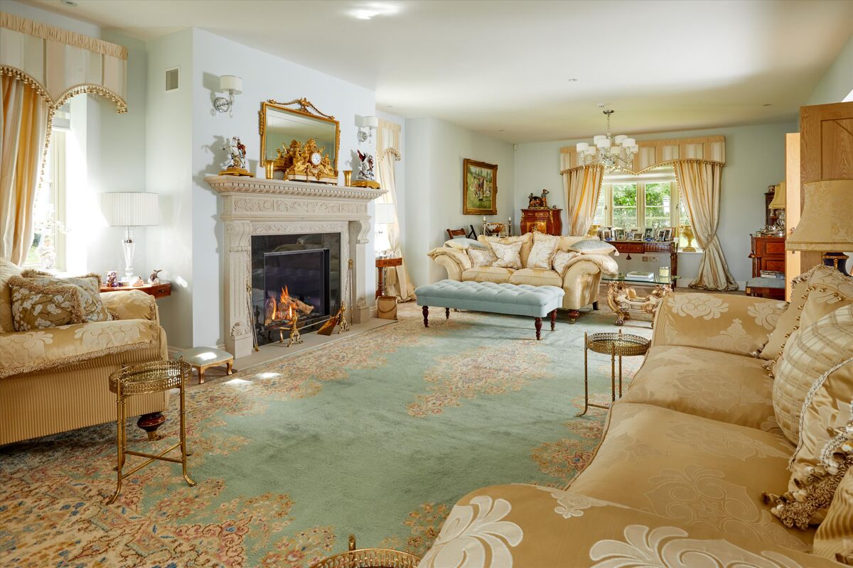 house for sale in Lower Oddington, MoretoninMarsh, Gloucestershire