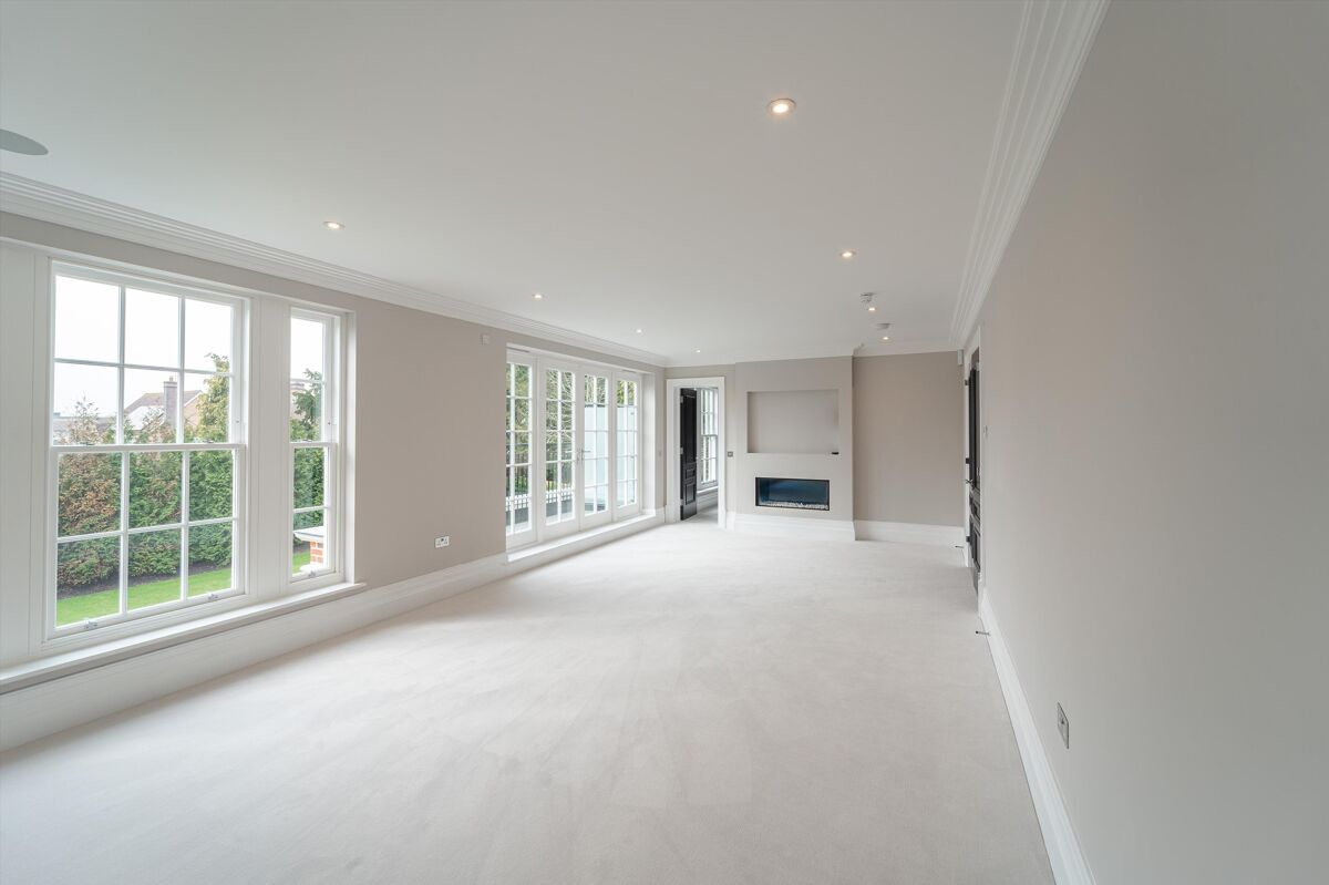 house for sale in Icklingham Road, Cobham, Cobham, KT11 CHO012395571