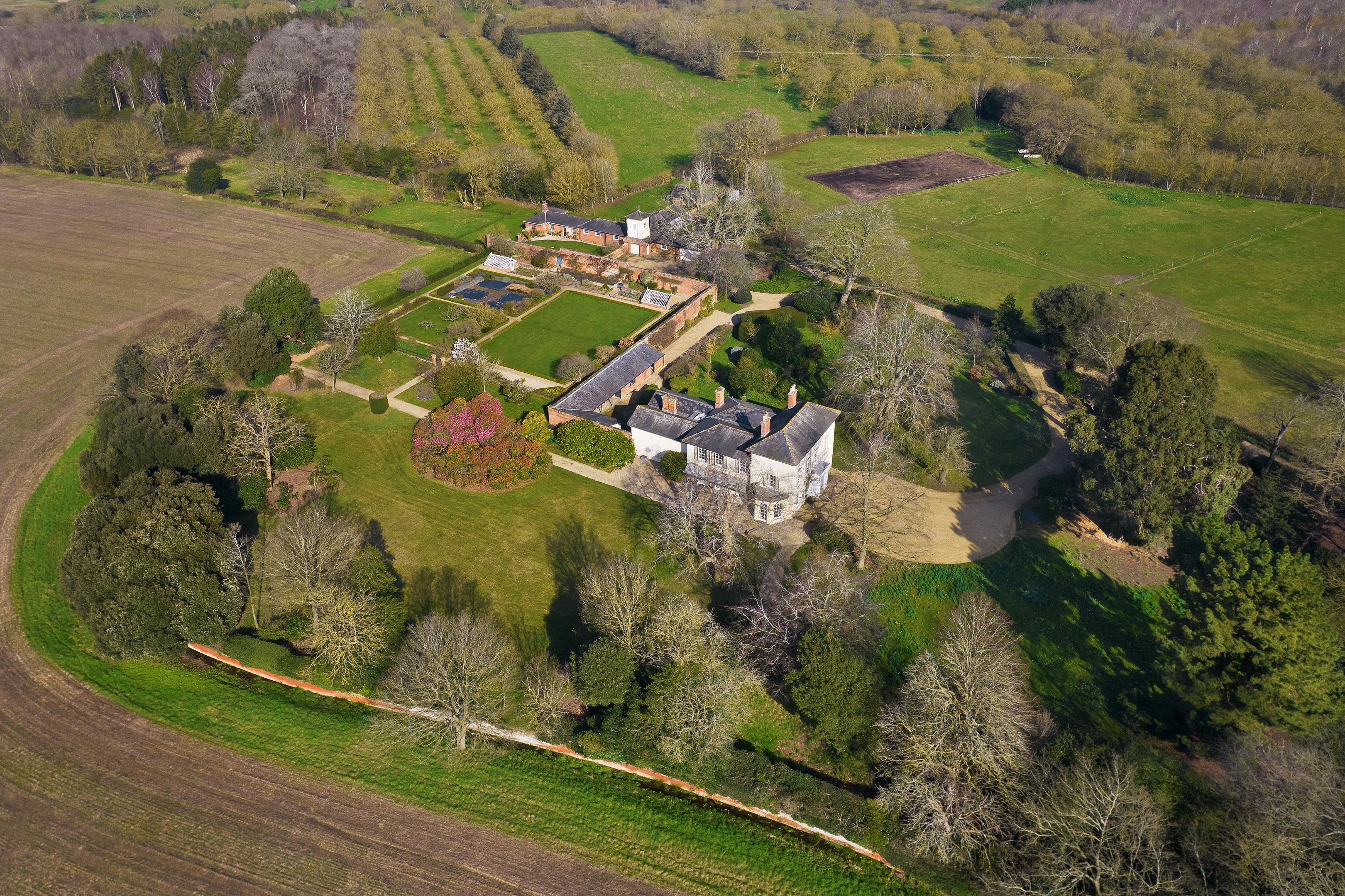 24 acres, Boxted, Colchester, CO4, Essex UKLandandFarms.co.uk