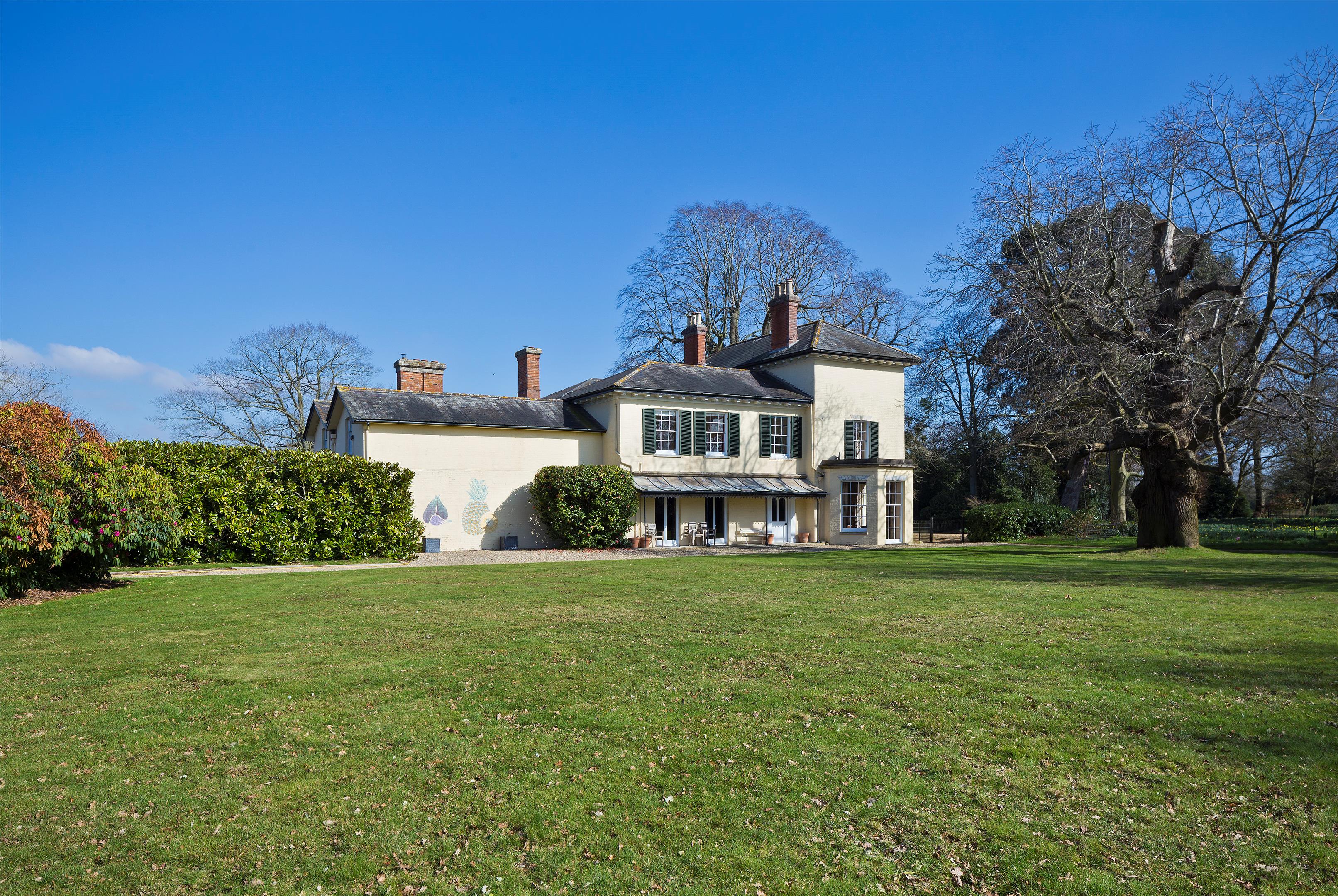 24 acres, Boxted, Colchester, CO4, Essex UKLandandFarms.co.uk