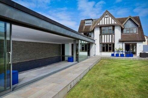 Picture of 8-10 bedroom house for sale.