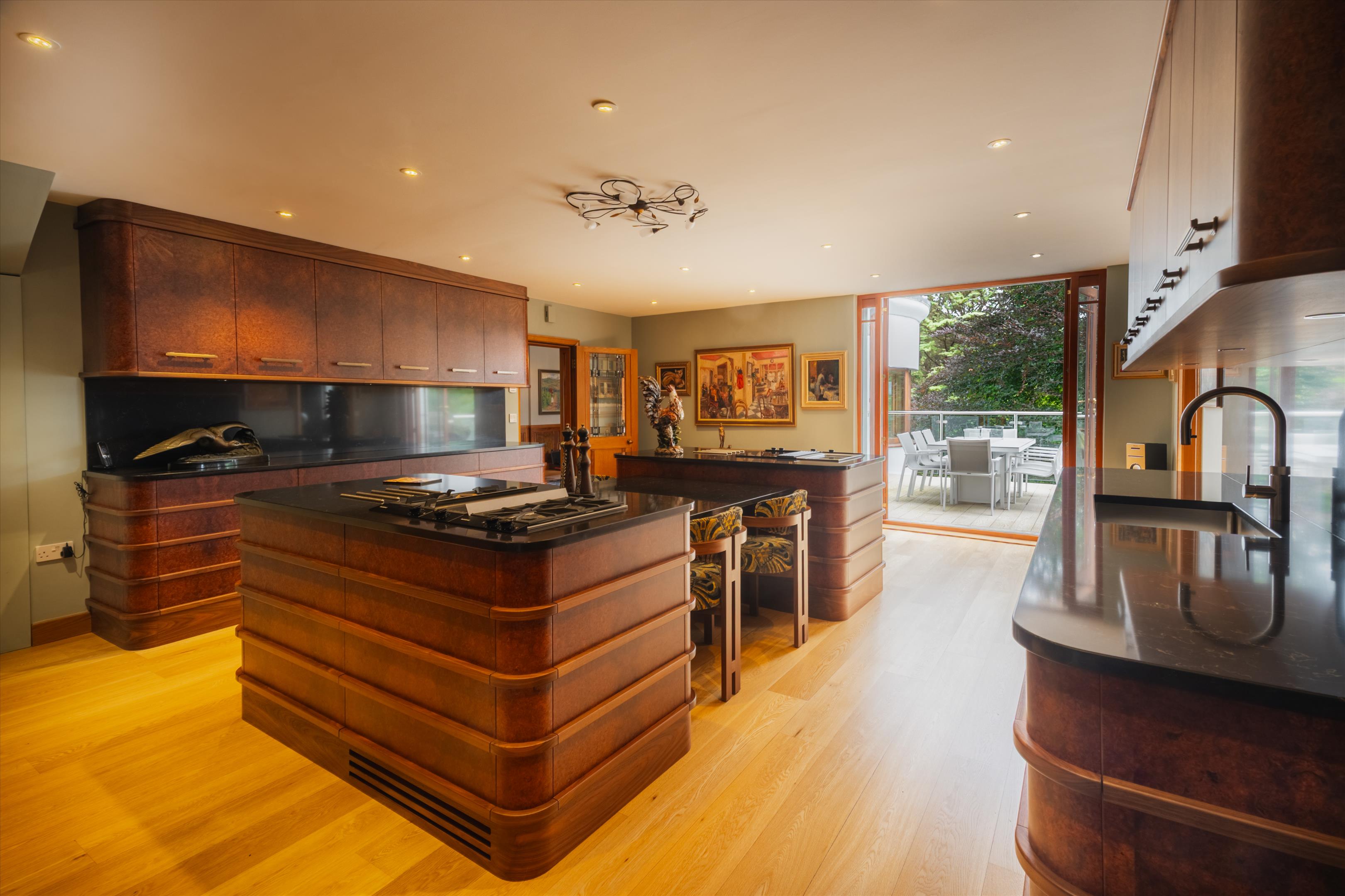 A Timeless Sanctuary in the Cotswolds' Embrace 3