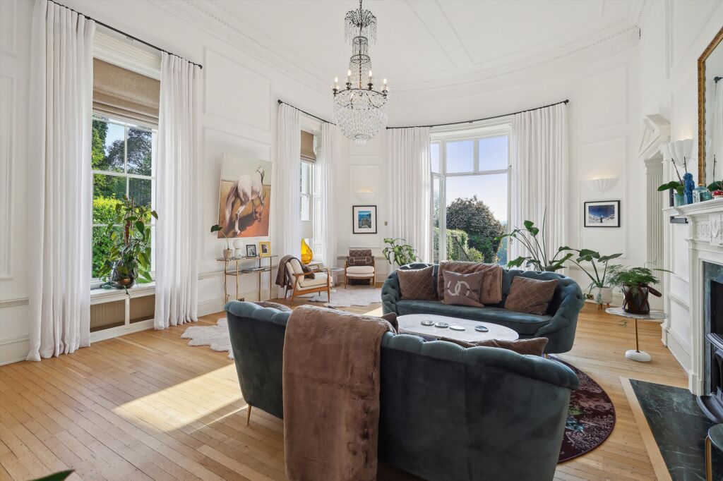 Image of Pains Hill, Portsmouth Road, Cobham, Surrey, KT11