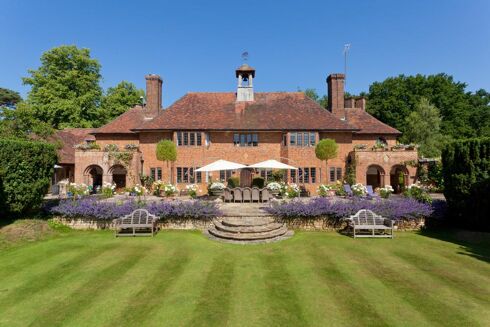Picture of 7 bedroom house for sale.