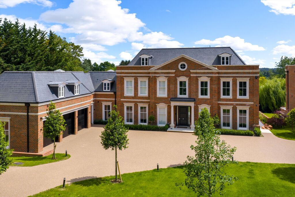 Image of Charters Gate, Hancocks Mount, Ascot, Berkshire, SL5