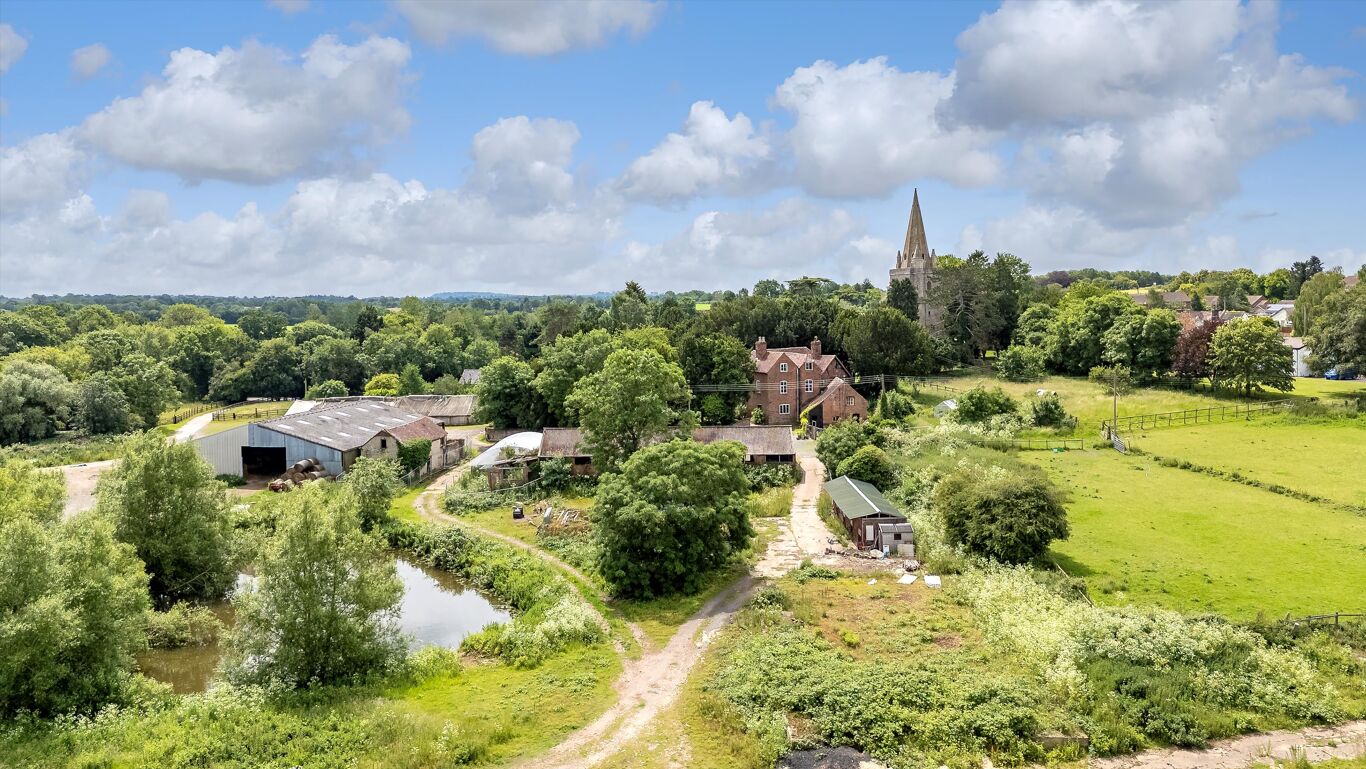 Image of Longdon, Tewkesbury, Worcestershire GL20