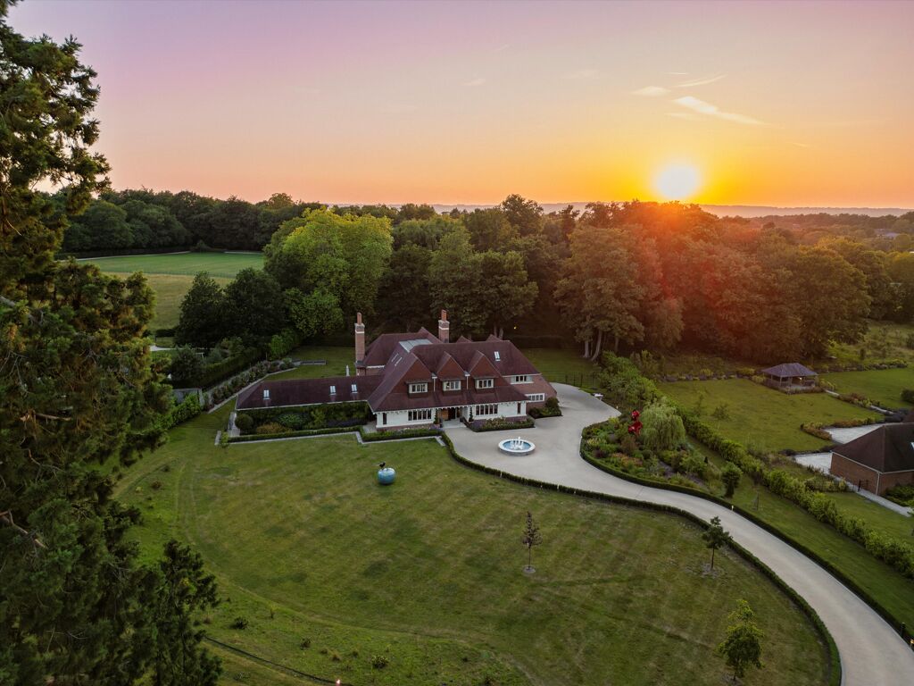 Image of Wildernesse Avenue, Sevenoaks, Kent TN15.