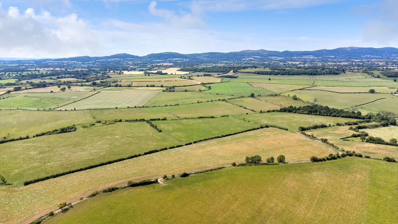 Image of Longdon, Tewkesbury, Worcestershire GL20