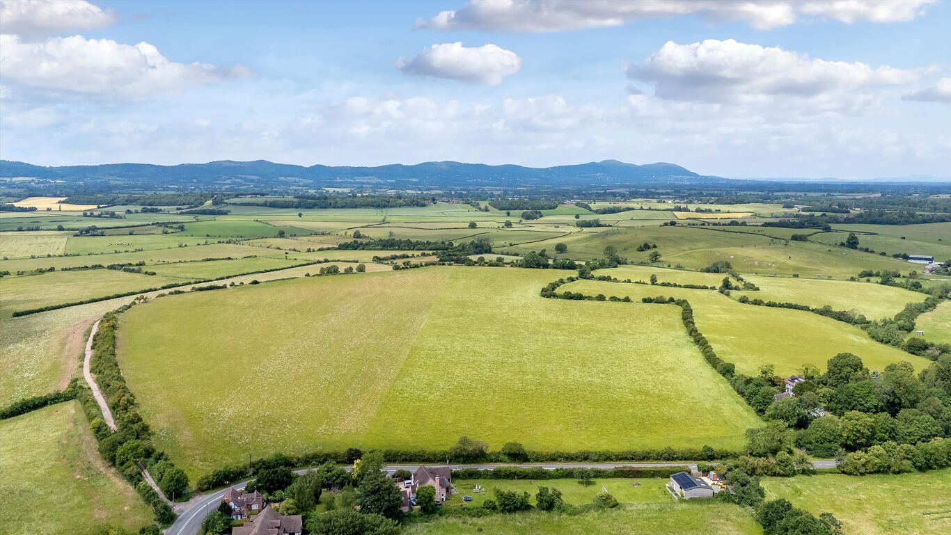 Image of Longdon, Tewkesbury, Worcestershire GL20