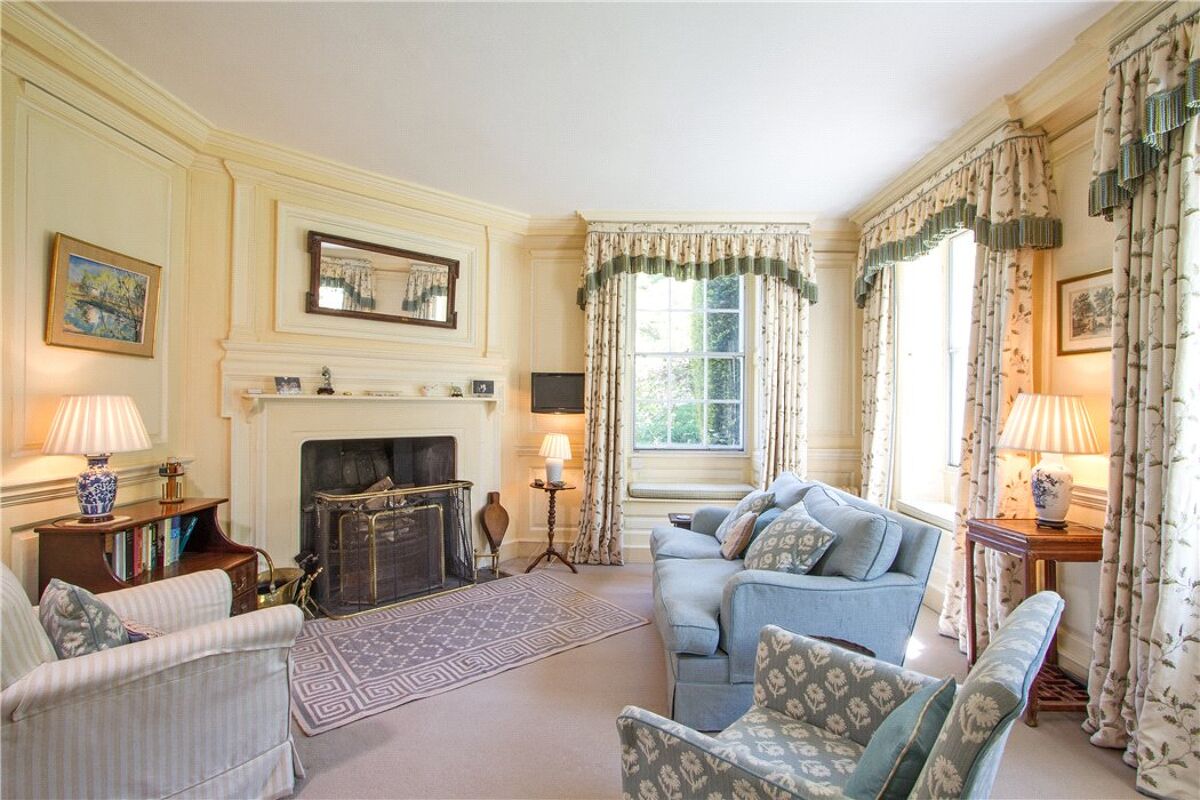 house for sale in Lower Froyle, Alton, Hampshire, GU34 CHO060172