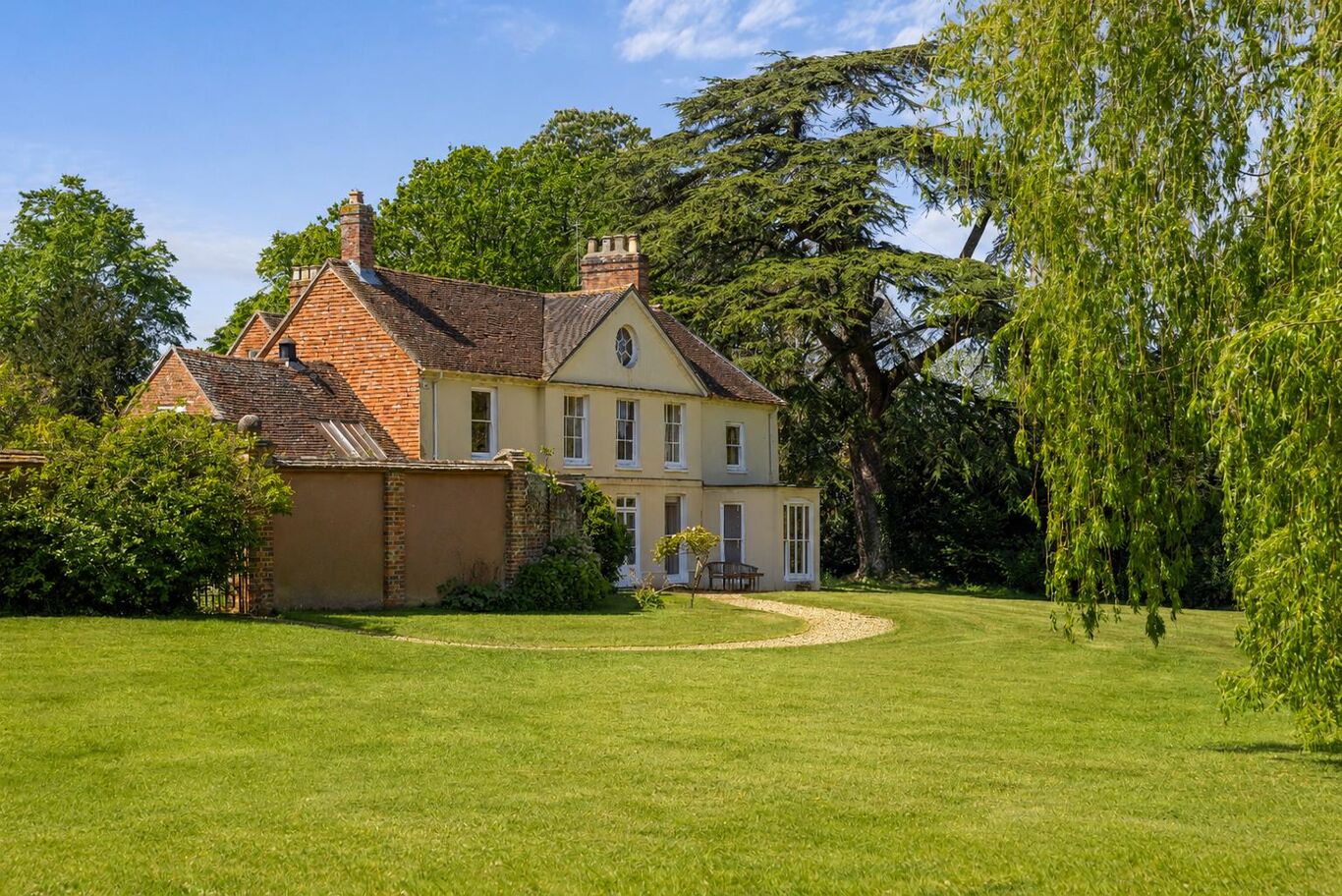 Image of Farnham Road, Odiham, Hook, Hampshire, RG29