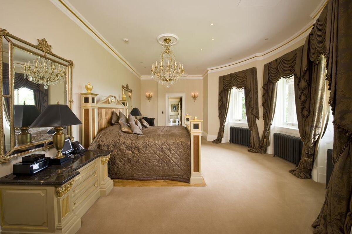 house for sale in Westerham Road, Keston, BR2 CHO090075 Knight Frank