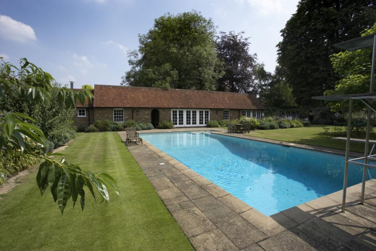 house for sale in Park Road, Toddington, Dunstable, Bedfordshire, LU5