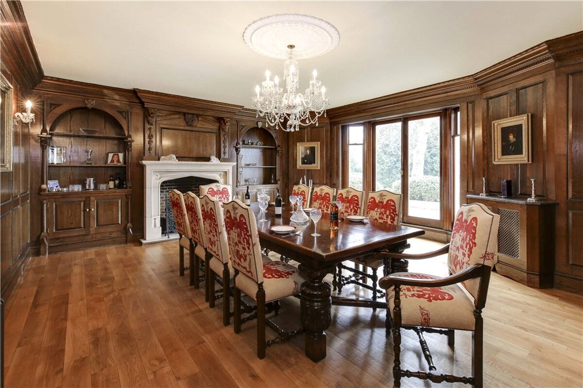 house for sale in Robins Nest Hill, Little Berkhamsted, Hertfordshire