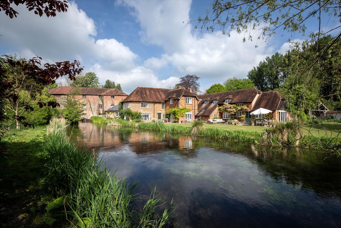 Image of Longparish, Andover, Hampshire, SP11