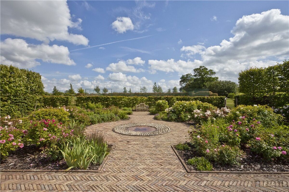 house for sale in Great Canfield, Dunmow, Essex, CM6 CHO100519