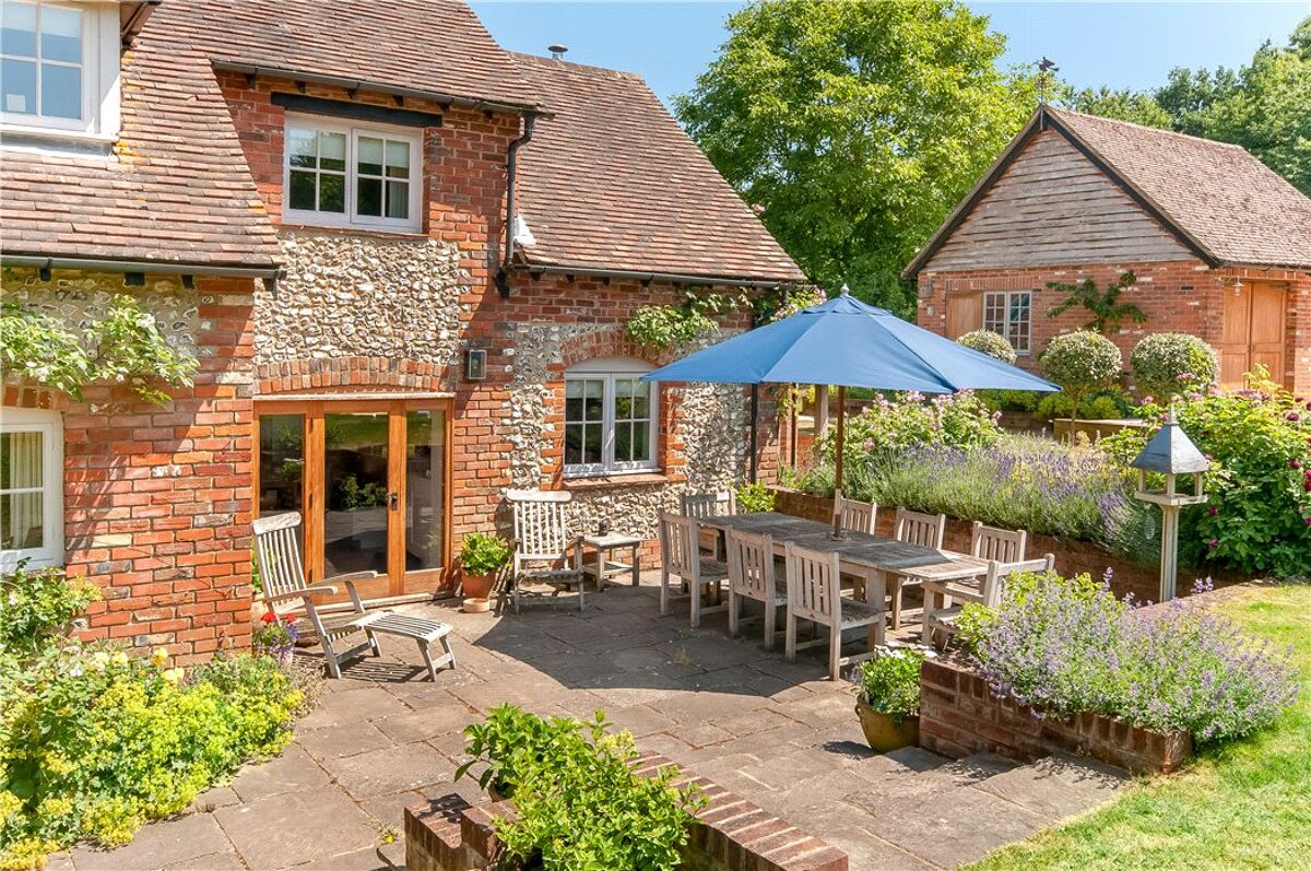 house for sale in Steventon, Basingstoke, Hampshire, RG25 CHO110113