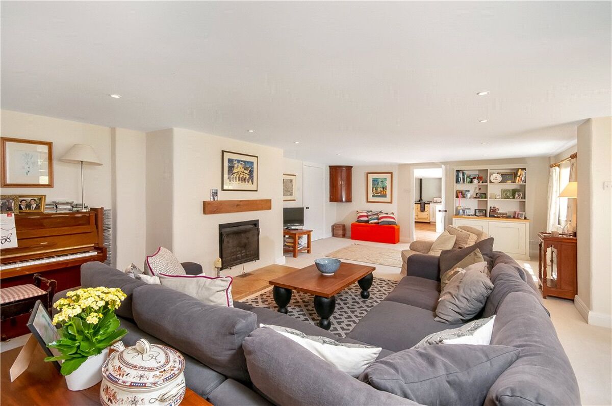 house for sale in Steventon, Basingstoke, Hampshire, RG25 CHO110113