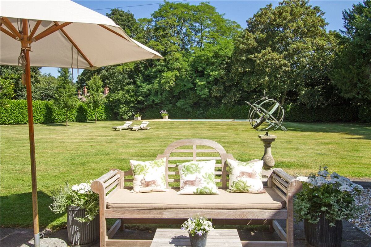 house for sale in Longparish, Andover, Hampshire, SP11 CHO110118