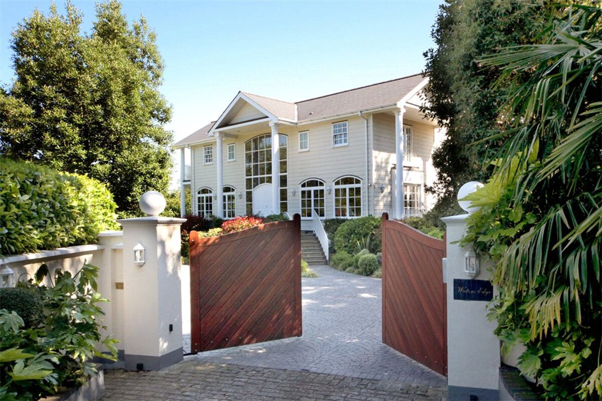 house for sale in Fishery Road, Bray, Maidenhead, Berkshire, SL6