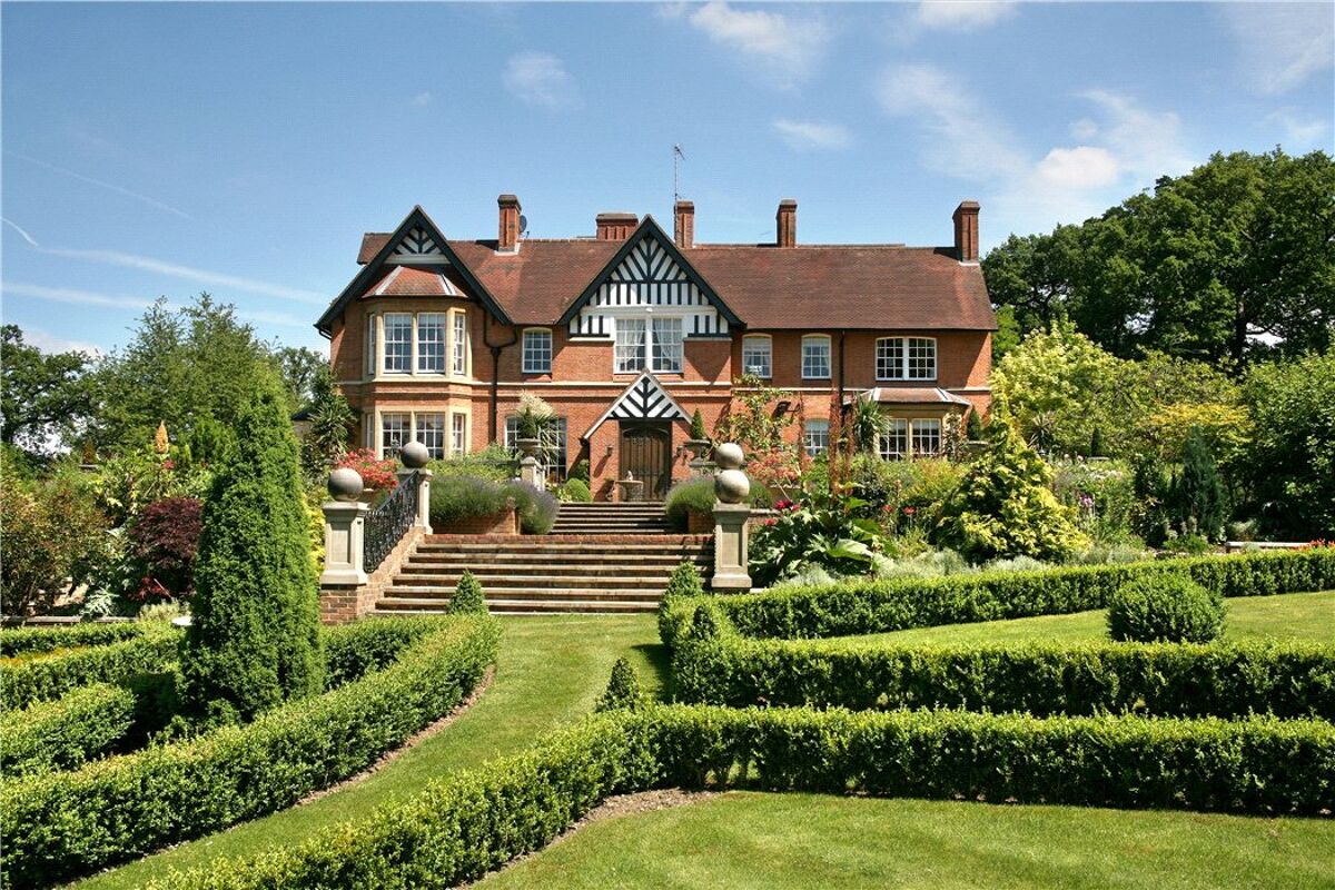 house for sale in Fulmer Rise, Fulmer, Buckinghamshire, SL3 CHO120001