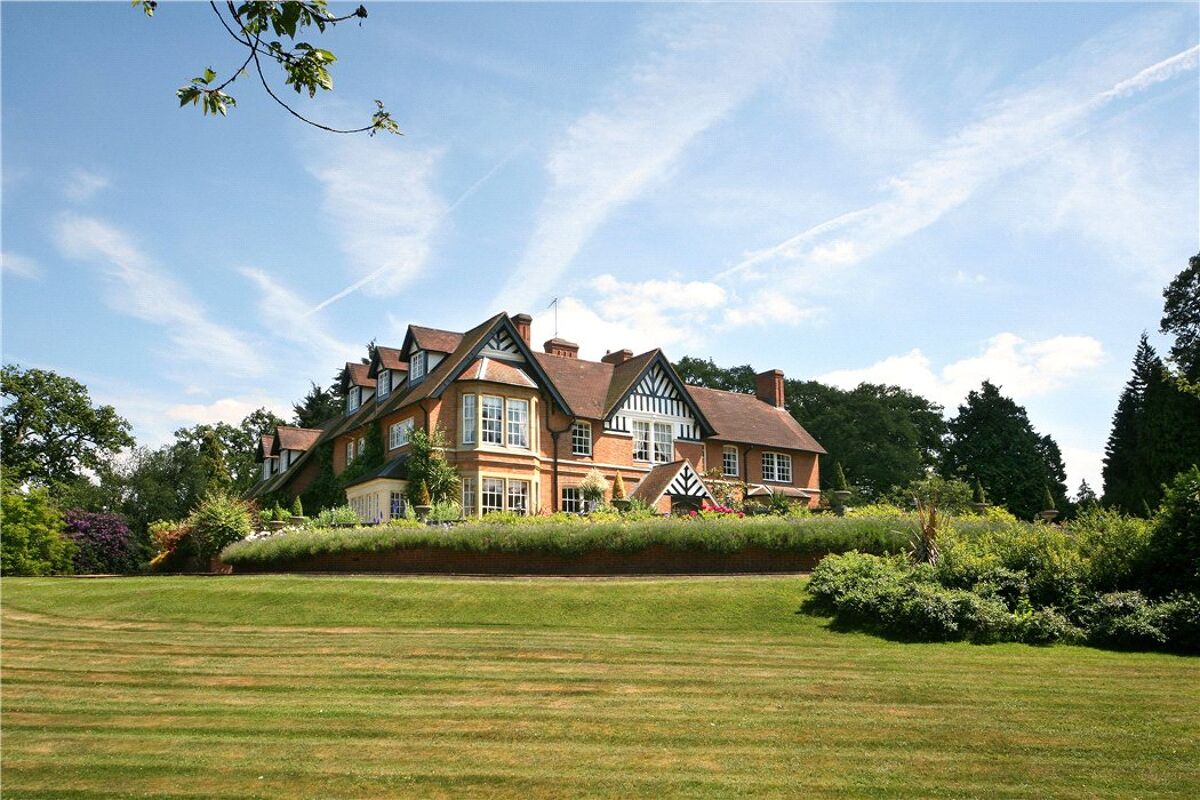 house for sale in Fulmer Rise, Fulmer, Buckinghamshire, SL3 CHO120001