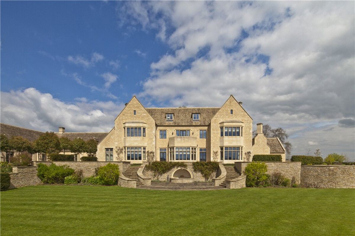 house for sale in Gloucestershire, GL54 CHO120077 Knight Frank