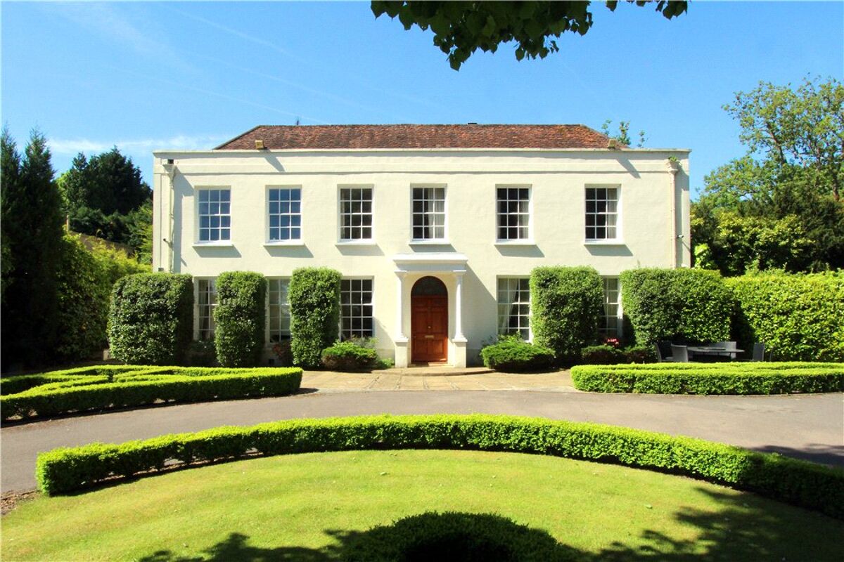 house for sale in Abridge Road, Chigwell, Essex, IG7 CHO120084