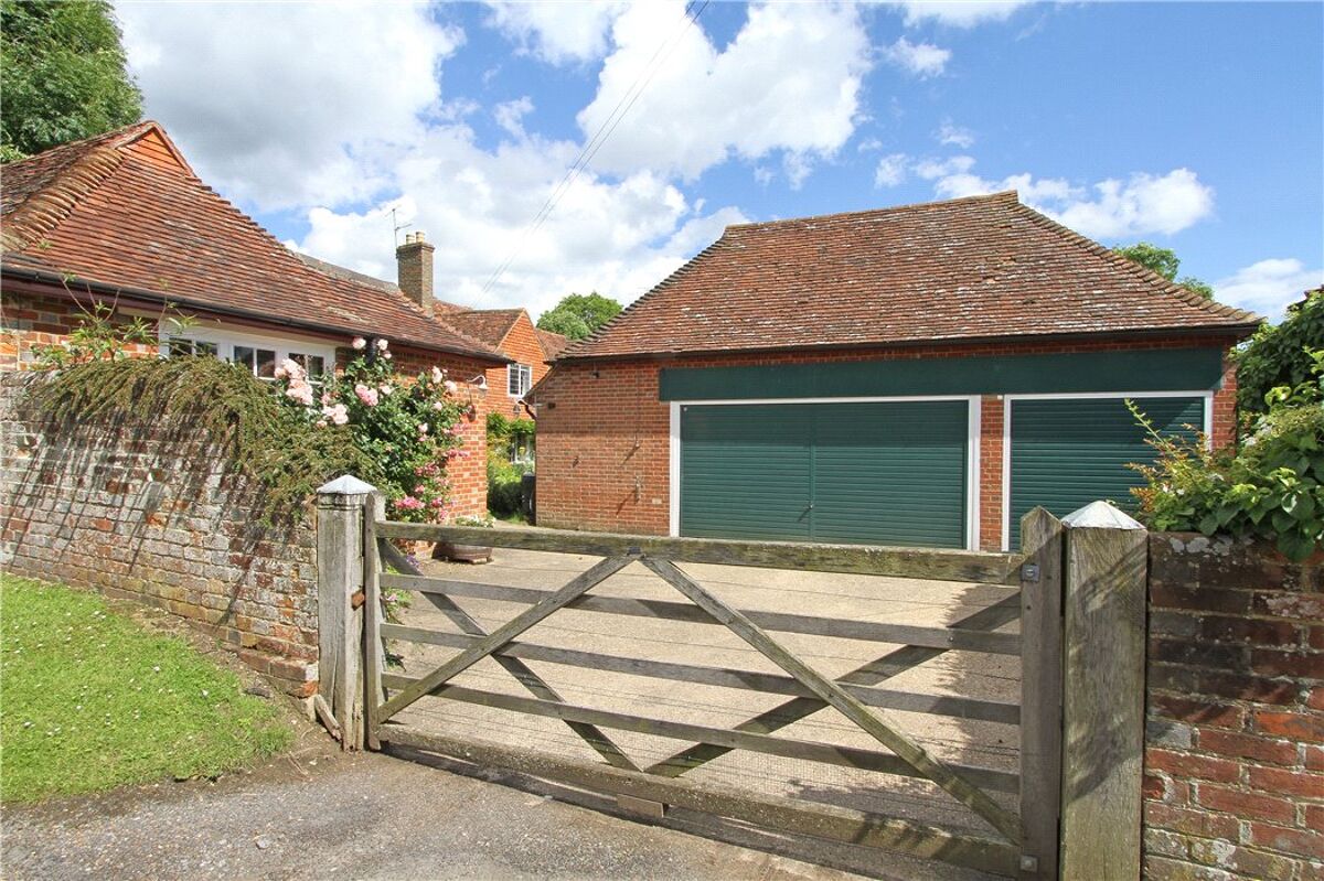house for sale in Church Green, Dunsfold, Godalming, Surrey, GU8