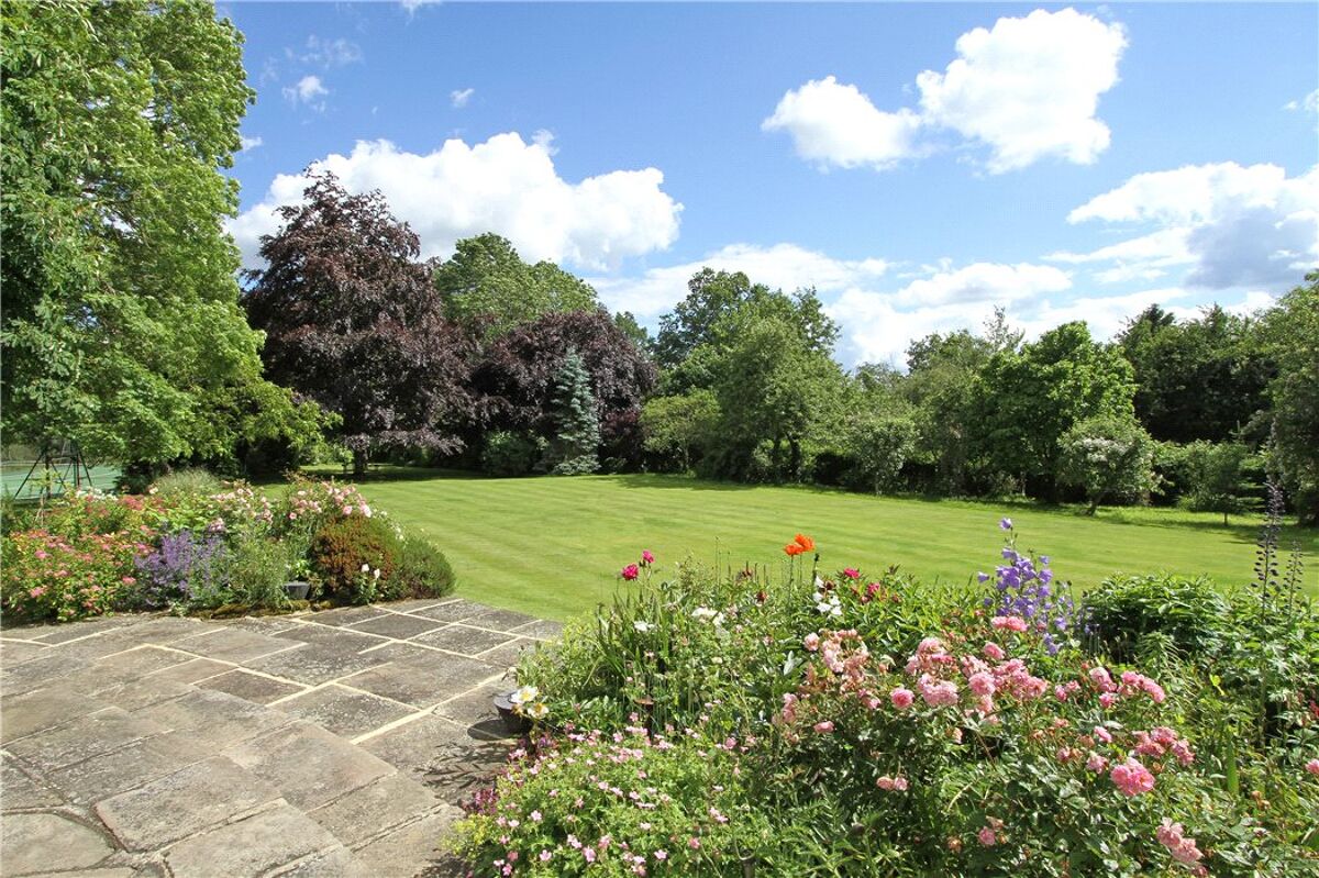 house for sale in Church Green, Dunsfold, Godalming, Surrey, GU8