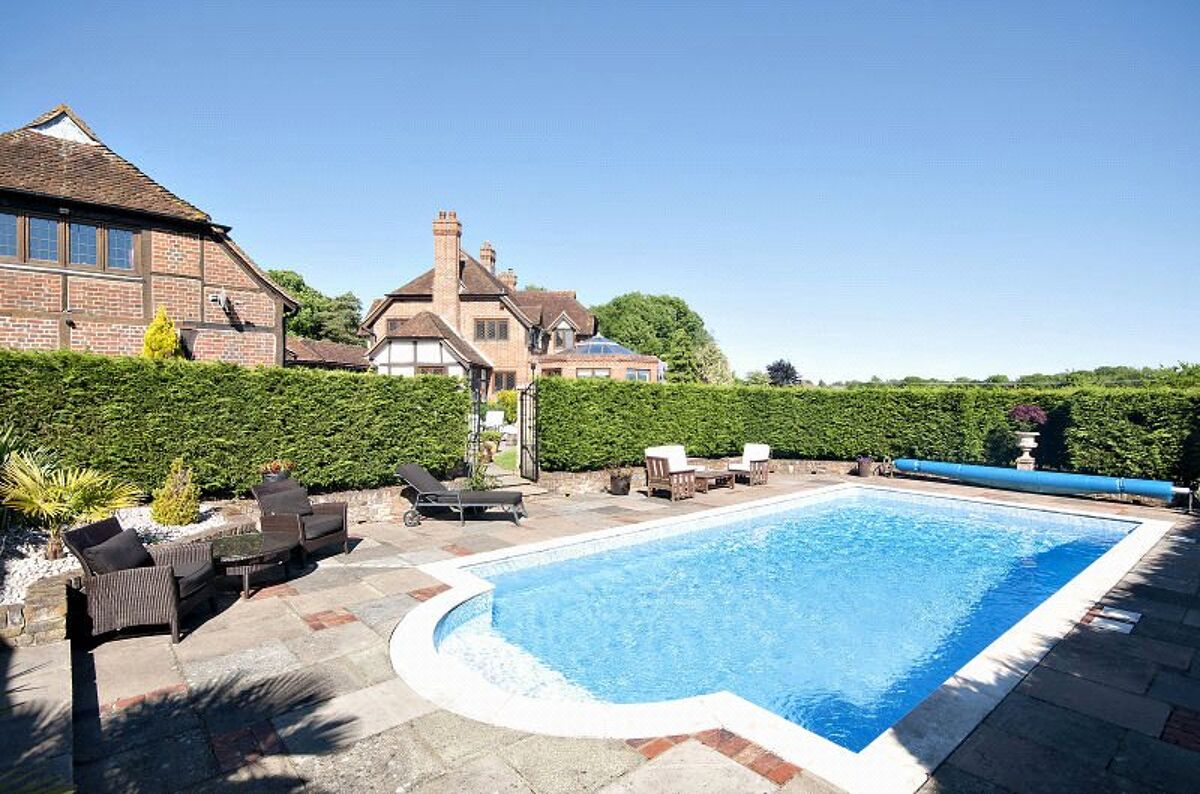 house for sale in Hogpits Bottom, Flaunden, Hertfordshire, HP3