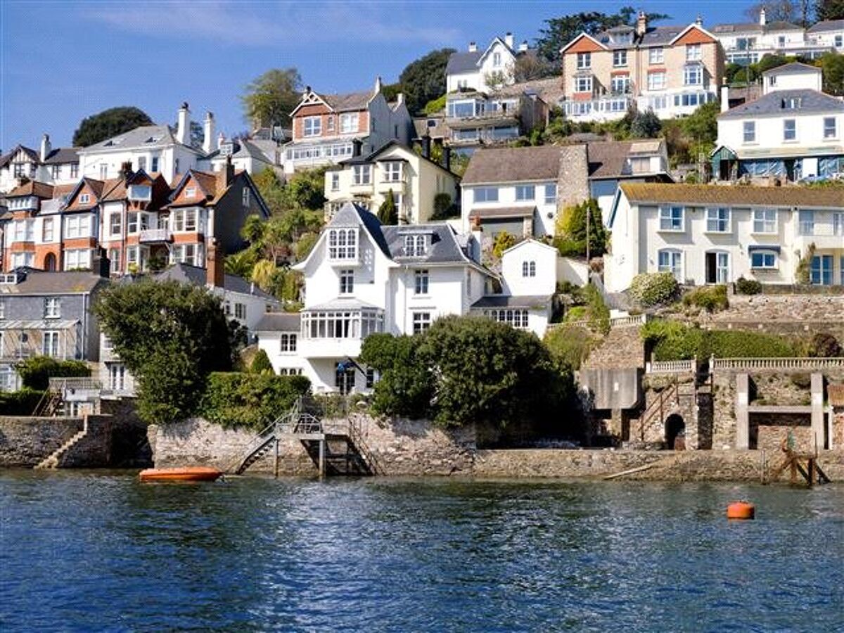 house for sale in Beacon Road, Kingswear, Dartmouth, Devon, TQ6
