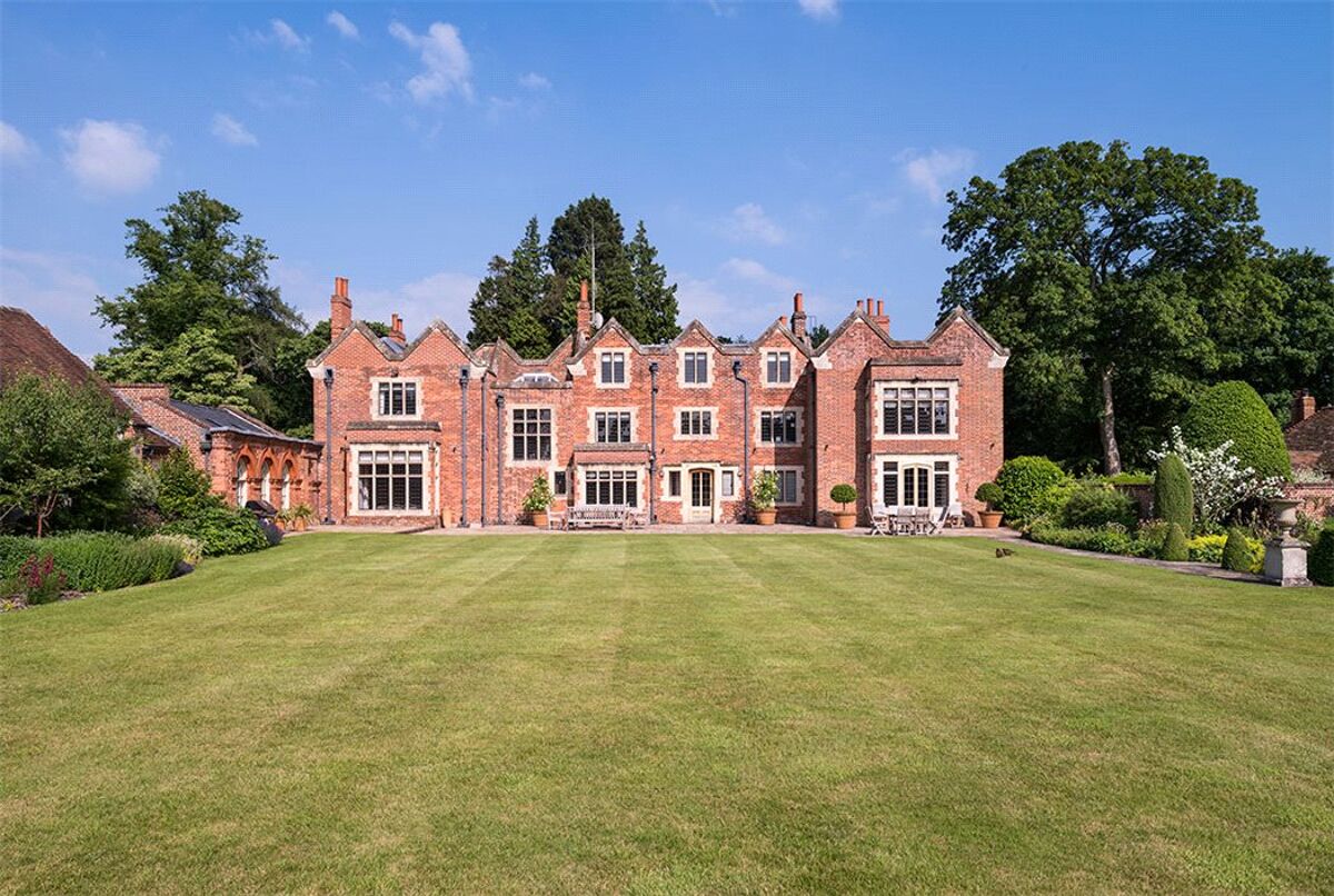 house for sale in Highmoor, HenleyOnThames, Oxfordshire, RG9