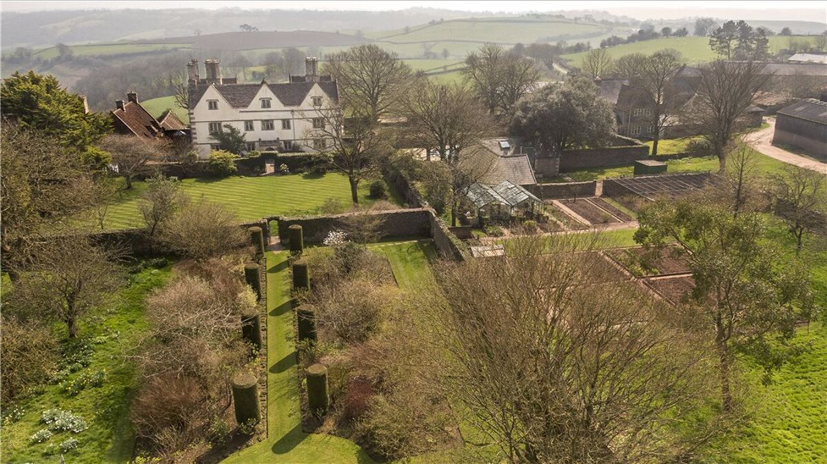 house for sale in Cold Ashton, Chippenham, Gloucestershire, SN14