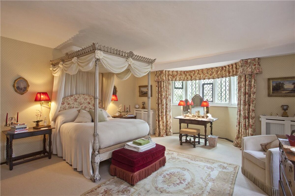 house for sale in Cold Ashton, Chippenham, Gloucestershire, SN14