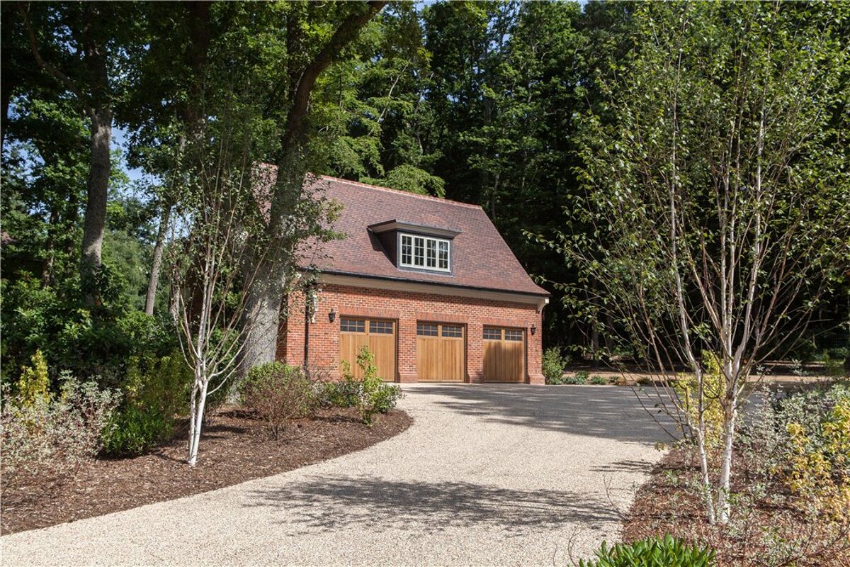 house for sale in Durford Wood, Petersfield, Hampshire, GU31